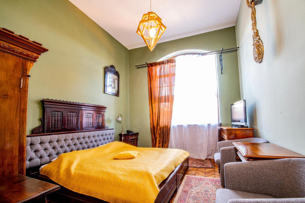 Hotel Poesis Satu Mare Eksteriør bilde
